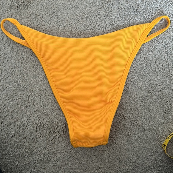 L*space tangerine bikini - Picture 3 of 5